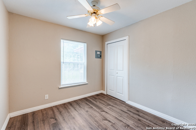 Image 13 of 22 For 4234 Seabrook