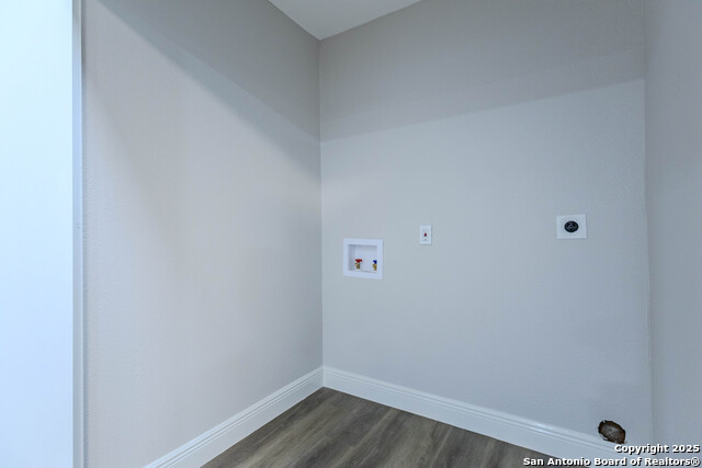Image 29 of 36 For 10215 Rafter O