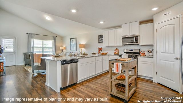 Image 4 of 28 For 1714 Lavender Creek