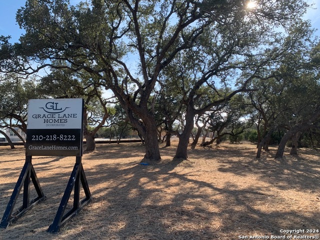 Image 13 of 14 For 950 Belle Oaks Blvd