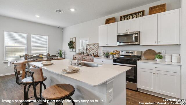 Image 22 of 51 For 3018 Lindenwood Way