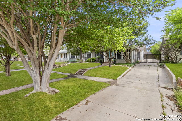 Image 2 of 35 For 1141 Highland Blvd E