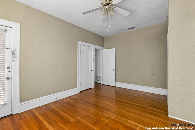 Image 21 of 35 For 1141 Highland Blvd E