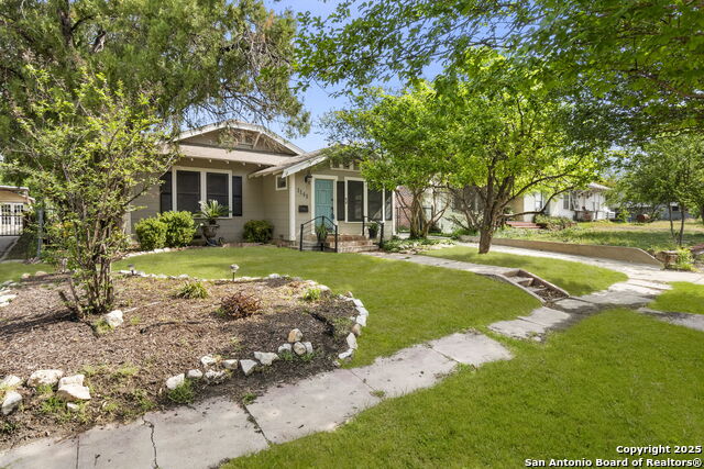Image 3 of 35 For 1141 Highland Blvd E