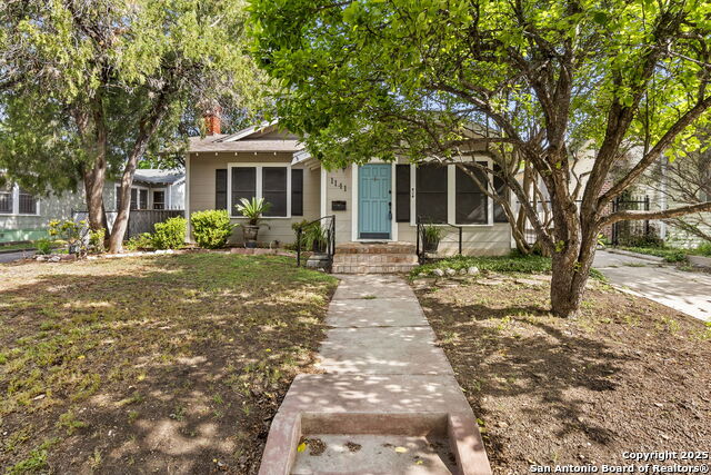 Image 32 of 35 For 1141 Highland Blvd E