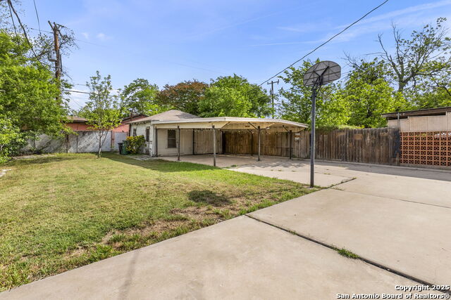Image 34 of 35 For 1141 Highland Blvd E