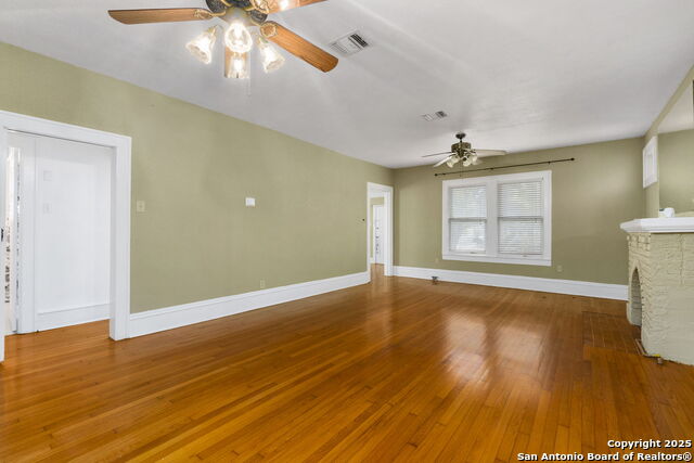 Image 9 of 35 For 1141 Highland Blvd E