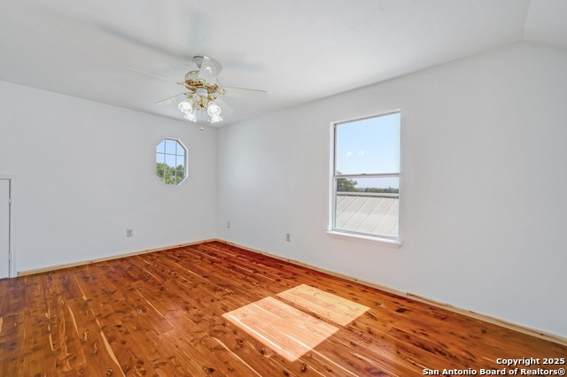 Listing photo id 17 for 13533 Fm 2325