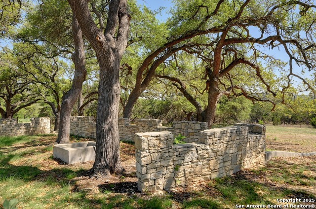 Listing photo id 28 for 13533 Fm 2325