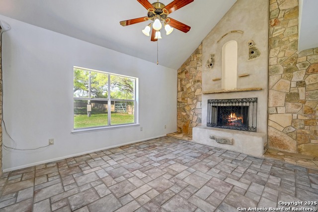 Listing photo id 7 for 13533 Fm 2325