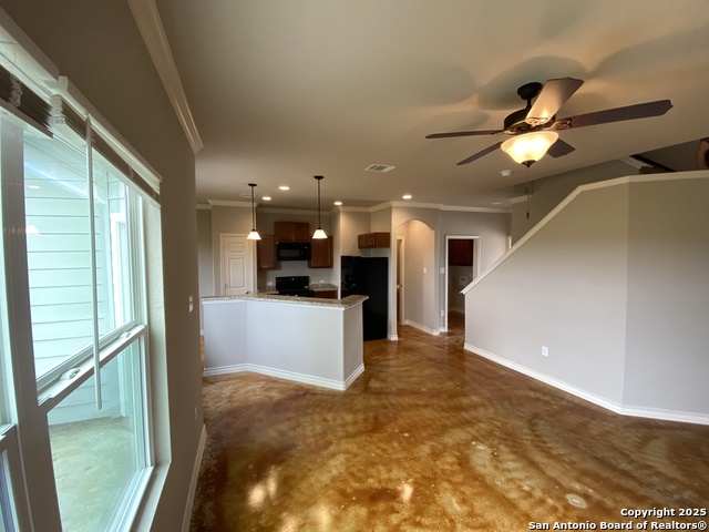 Listing photo id 2 for 1789 Tristan