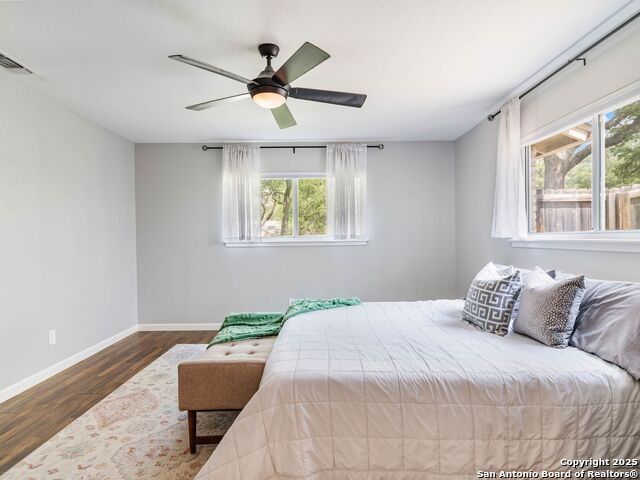 Image 17 of 29 For 106 Castleoaks Drive