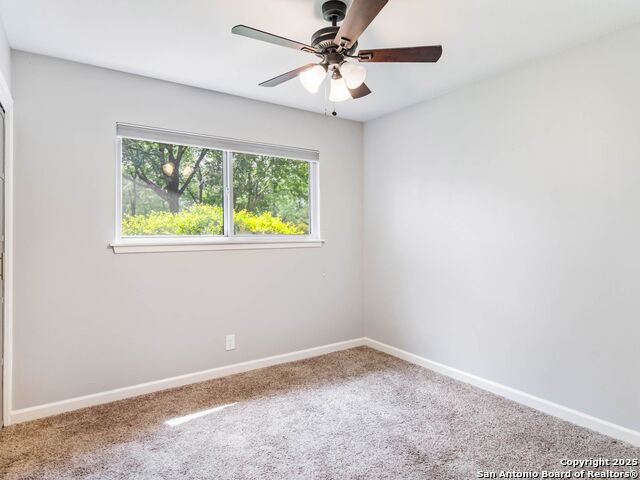 Image 22 of 29 For 106 Castleoaks Drive