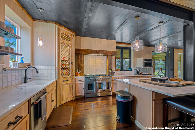 Image 11 of 48 For 650 Eden Estates