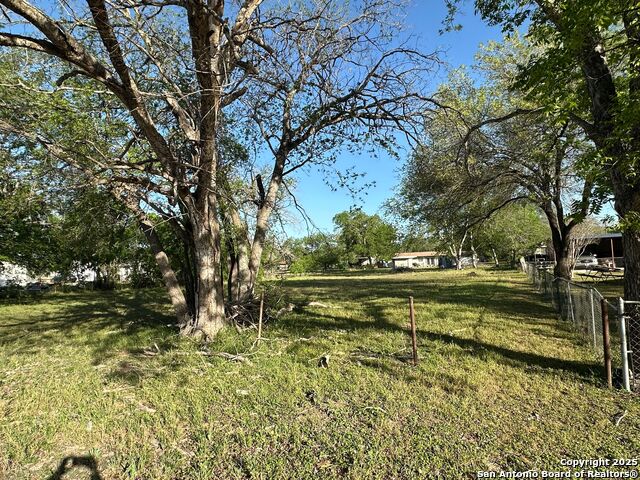 Listing photo id 0 for 207 River Road