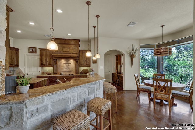 Image 14 of 45 For 807 Lake Island