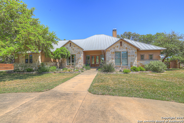 Image 2 of 45 For 807 Lake Island