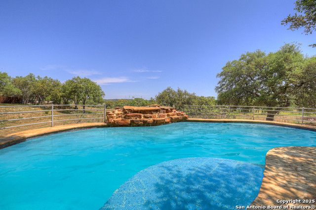 Image 42 of 45 For 807 Lake Island