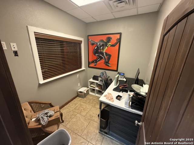 Listing photo id 12 for 1237 Oaklawn W