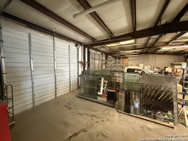 Listing photo id 18 for 1237 Oaklawn W