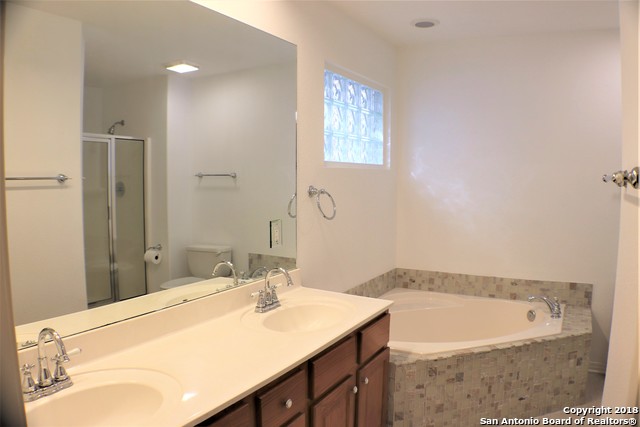 Image 8 of 13 For 15722 Knolldown
