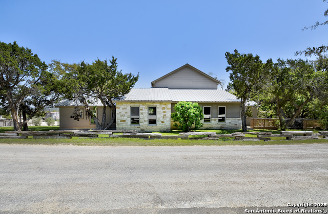 Details for 1340 Hinch  , New Braunfels, TX 78132