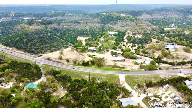 Listing photo id 27 for 1340 Hinch  