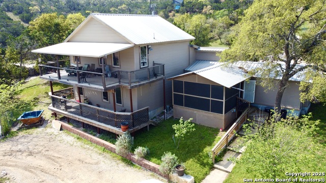Listing photo id 44 for 1340 Hinch  