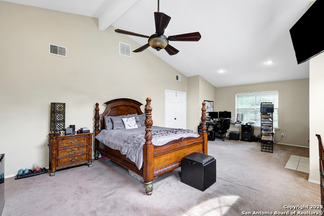 Listing photo id 21 for 7521 Sidbury Circle