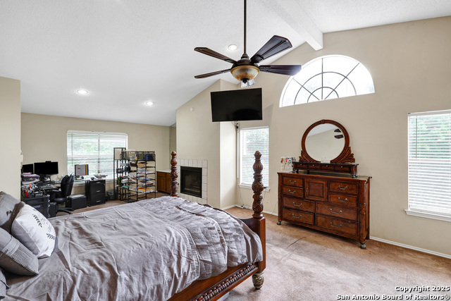 Listing photo id 22 for 7521 Sidbury Circle