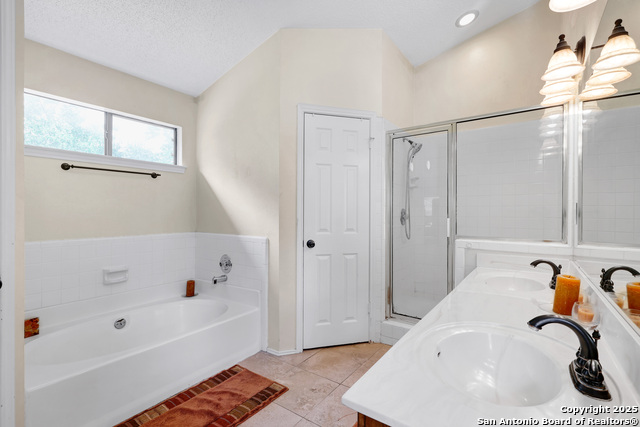 Listing photo id 24 for 7521 Sidbury Circle