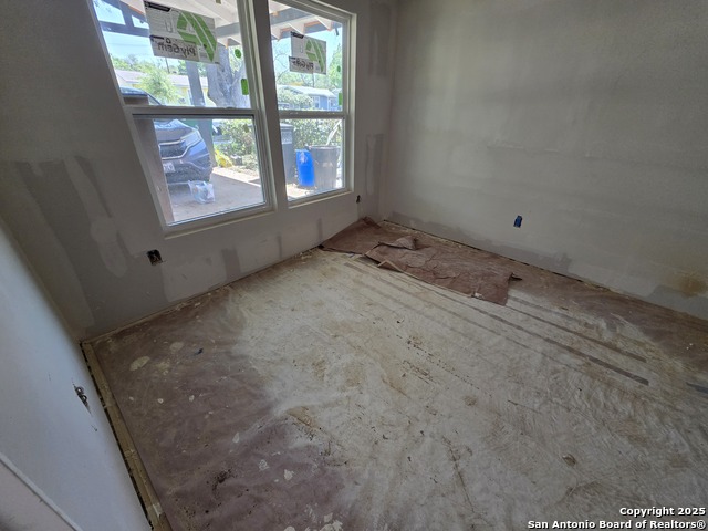 Image 16 of 50 For 227 Burwood  