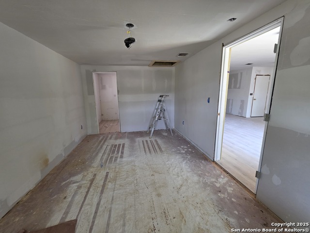 Image 31 of 50 For 227 Burwood  