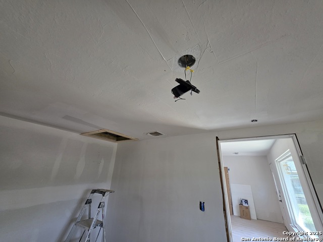 Image 7 of 50 For 227 Burwood  
