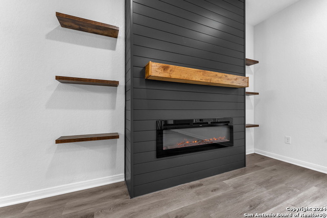 Image 22 of 92 For 8030 Bluewater Cove