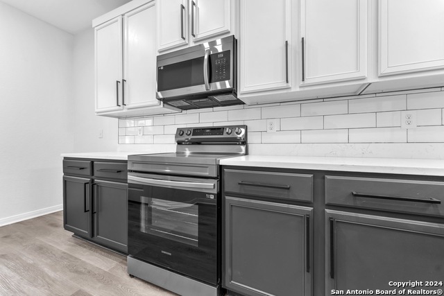 Image 27 of 92 For 8030 Bluewater Cove