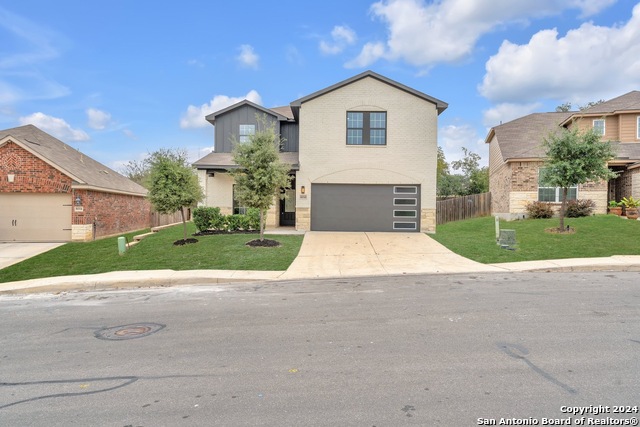 Image 3 of 92 For 8030 Bluewater Cove