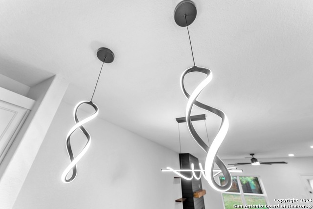 Image 38 of 92 For 8030 Bluewater Cove