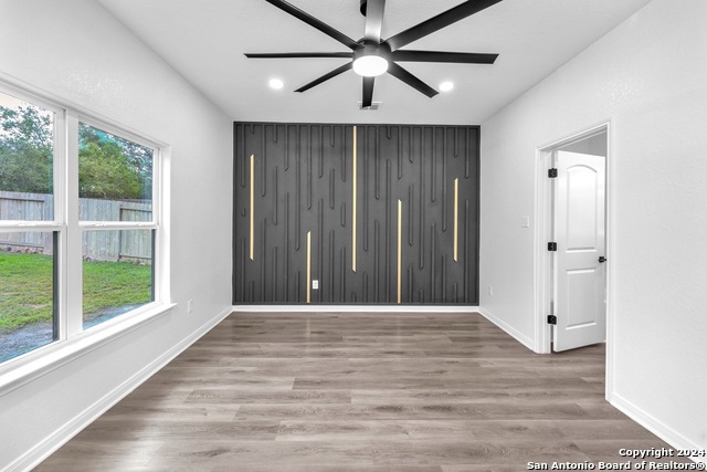 Image 43 of 92 For 8030 Bluewater Cove