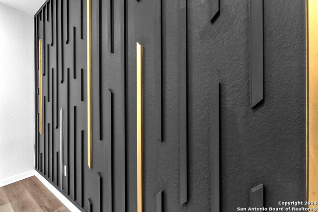 Image 46 of 92 For 8030 Bluewater Cove