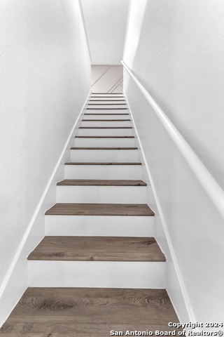 Image 60 of 92 For 8030 Bluewater Cove