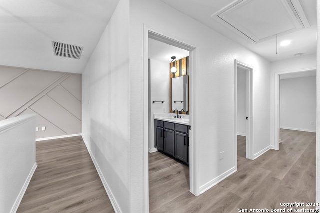 Image 75 of 92 For 8030 Bluewater Cove