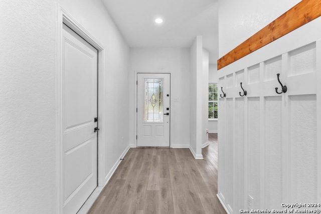 Image 9 of 92 For 8030 Bluewater Cove