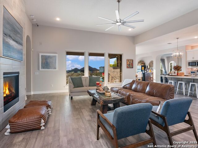 Listing photo id 8 for 8134 Vanity Hill
