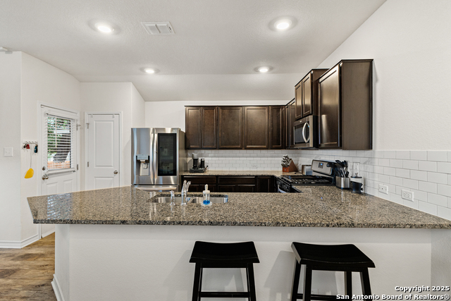 Listing photo id 9 for 14246 Minette