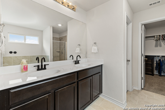 Listing photo id 18 for 14246 Minette