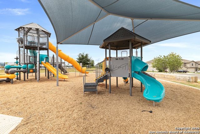 Listing photo id 25 for 14246 Minette