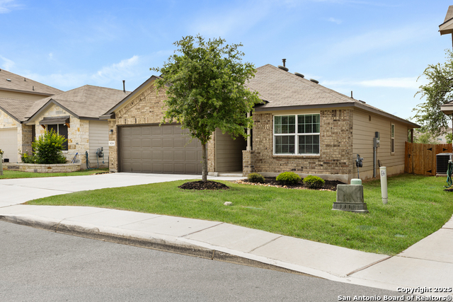 Listing photo id 1 for 14246 Minette