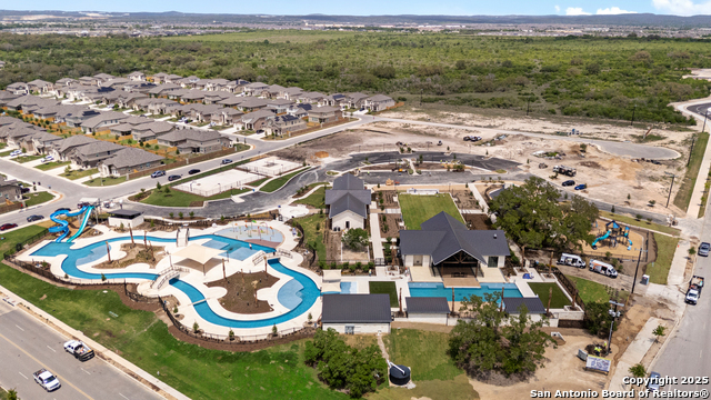 Listing photo id 28 for 14246 Minette