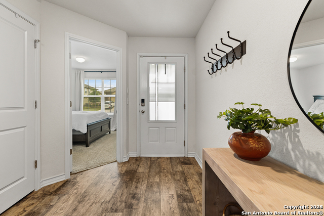Listing photo id 2 for 14246 Minette